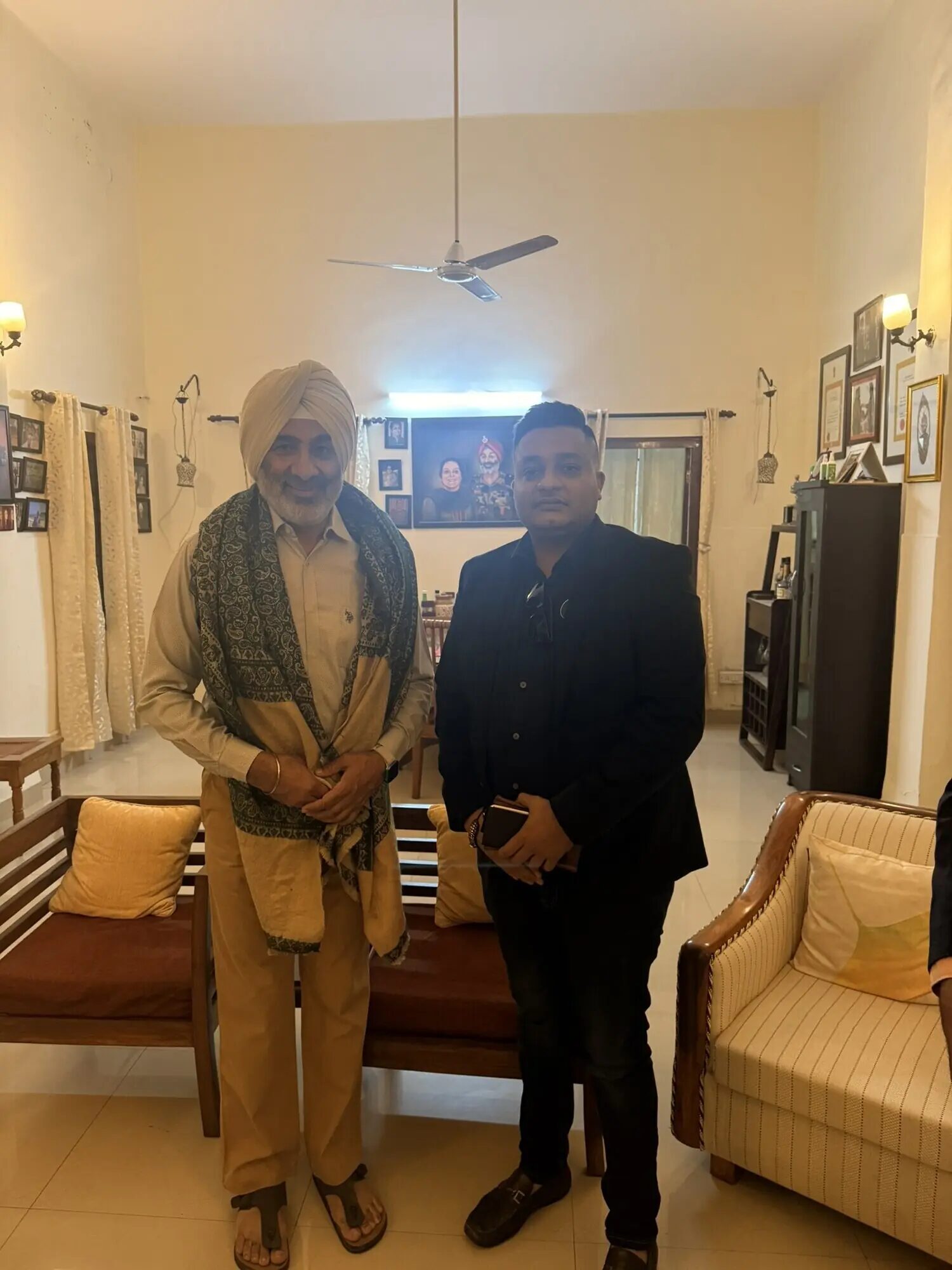 Nitish Jindal with Lieutenant General Gurbirpal Singh
