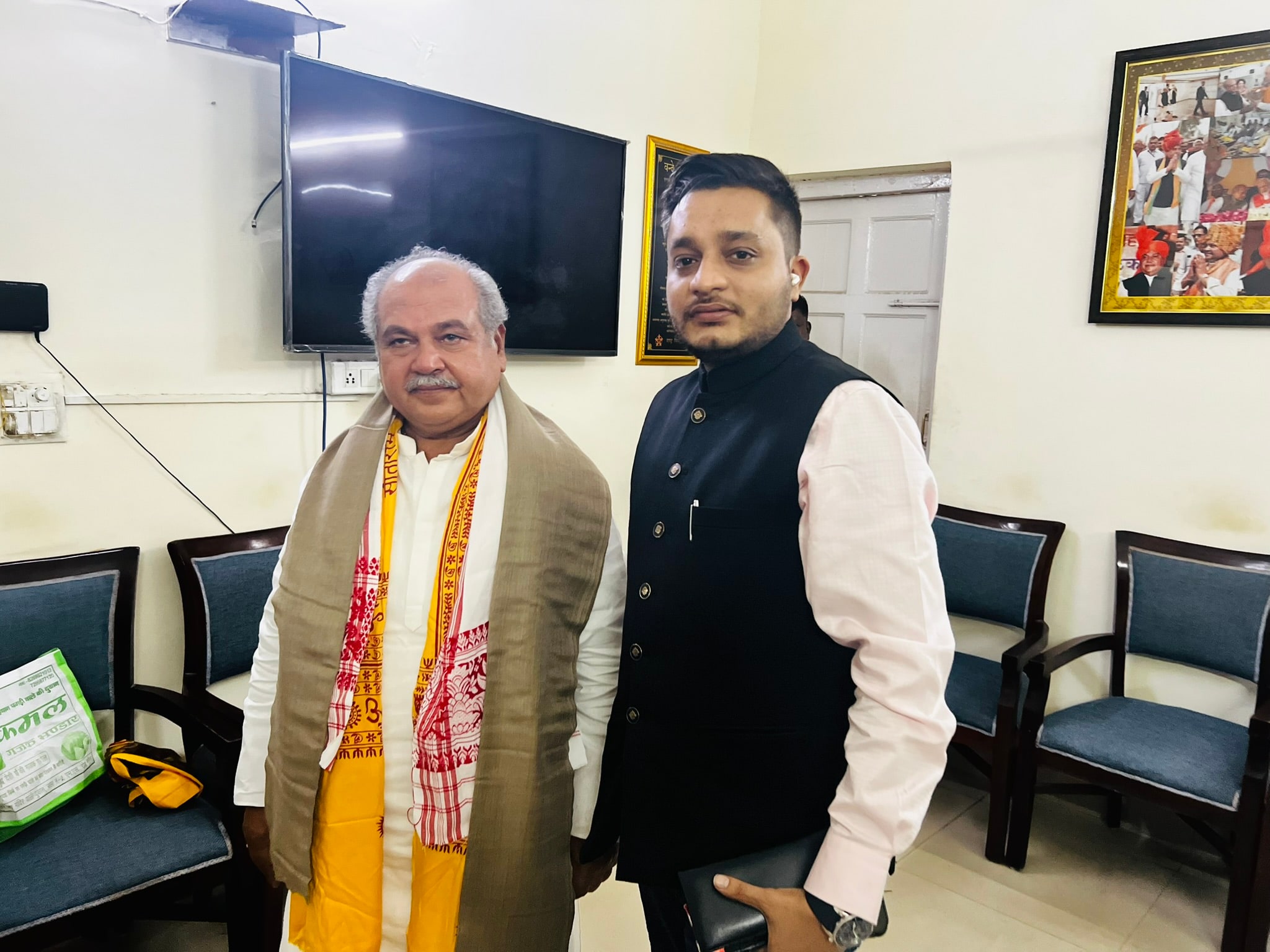Nitish Jindal with Shri Narendra Singh Tomar, then Union Minister of Agriculture and Farmers Welfare, on 20 October 2022
