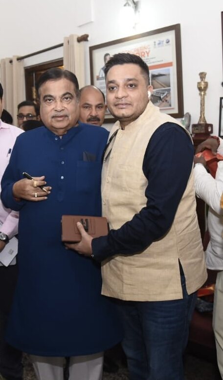 Nitish Jindal with Union Minister of Road Transport and Highways Shri Nitin Gadkari